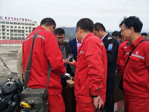 四川旭信參加“普光分公司首屆高含硫氣田安全裝備(技術(shù))交流會(huì)” 四川旭信參加“普光分公司首屆高含硫氣田安全裝備(技術(shù))交流會(huì)”