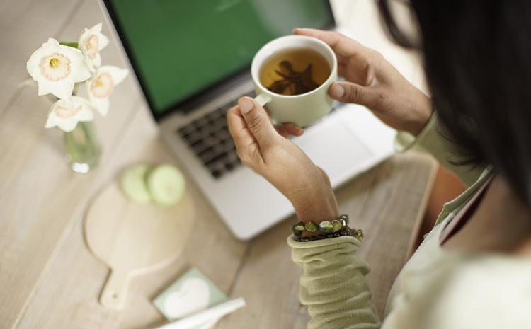 喝茶.jpg 喝茶.jpg