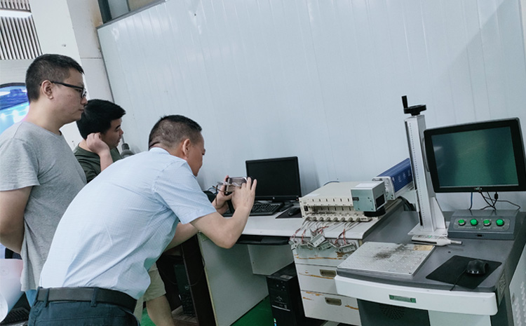 03-拍照留底檢查.jpg 03-拍照留底檢查.jpg